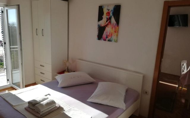 Milka Apartments