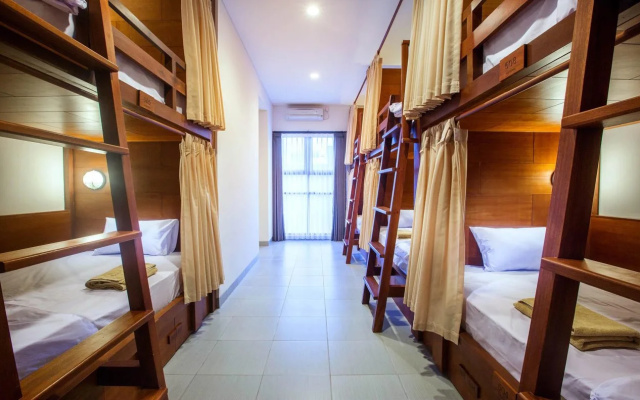 Pudak Sari Unizou Hostel