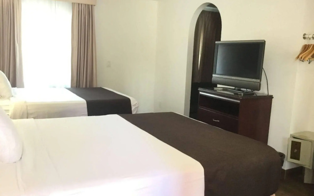 San Diego Downtown Lodge
