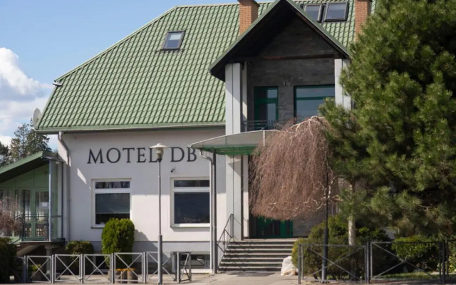 Motel DB2000