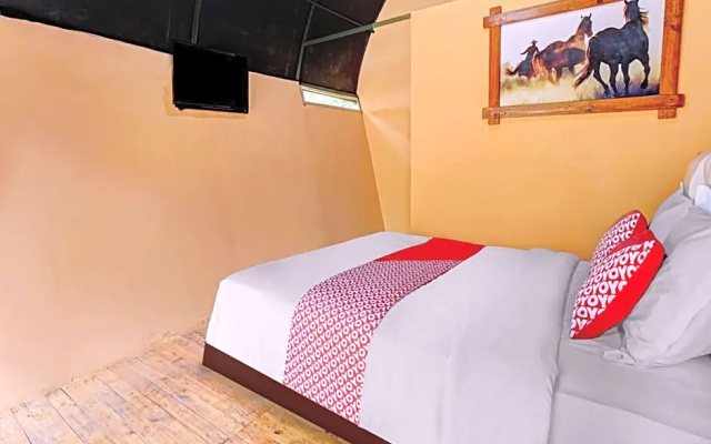 OYO 90474 Caravan Camp