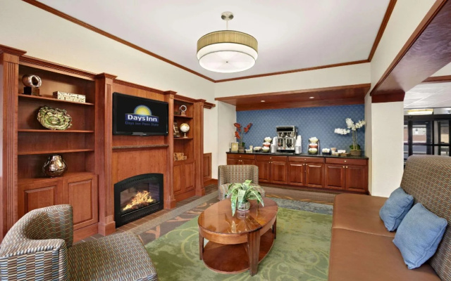 Days Inn by Wyndham Penn State