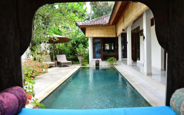 Villa Bulan Mas