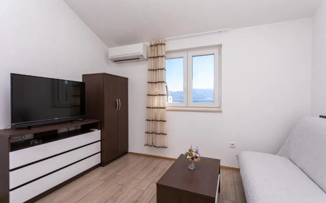 Apartments Crnekovic Tomislava