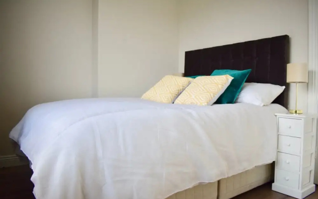 Modern & Renovated 2 Bedroom Flat in Rathmines