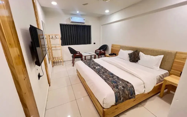 Hotel Royal Manor-Rajkot