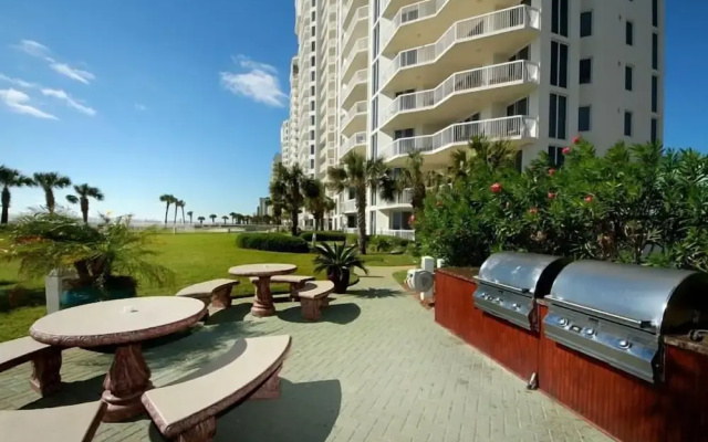Silver Beach Towers #1805E by Southern Vacation Rentals