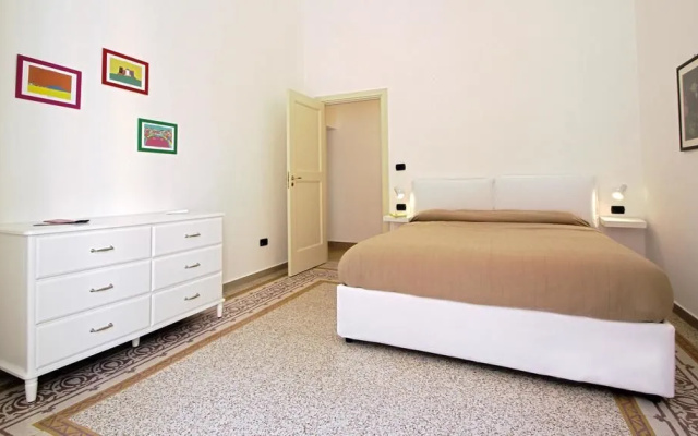 Flat 2 Bedrooms 4 Bathrooms - Naples