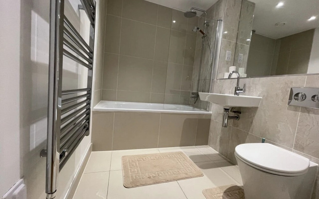 Remarkable 2-bed Apartment in London