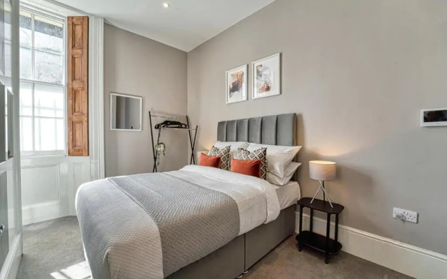 Stylish Worcester Studio Apartment