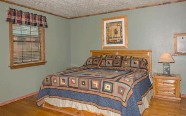 Whispering Pine Cabins