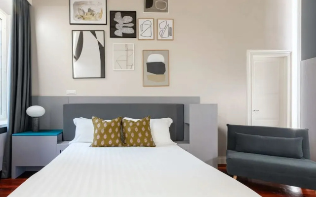 Croce Apartments