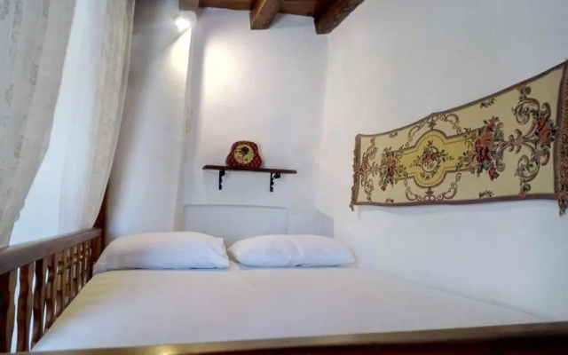 «Astrofeggia» A private stone house Nature-Seaview