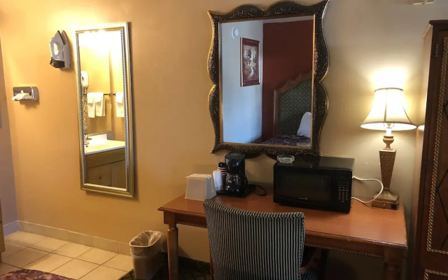 Rodeway Inn & Suites
