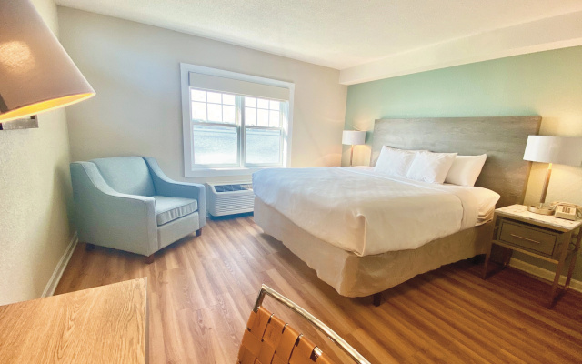 Atlantic Beach Hotel and Suites Newport