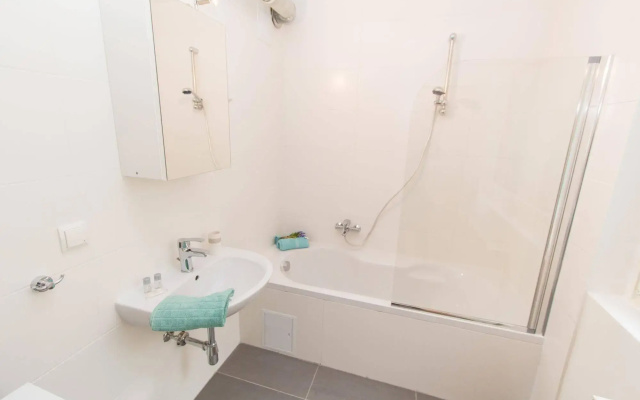 CheckVienna Apartment Veitingergasse II