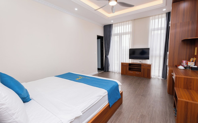 Royal Louis Hotel