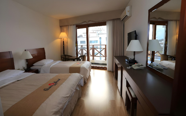 Ocean Grand Hotel