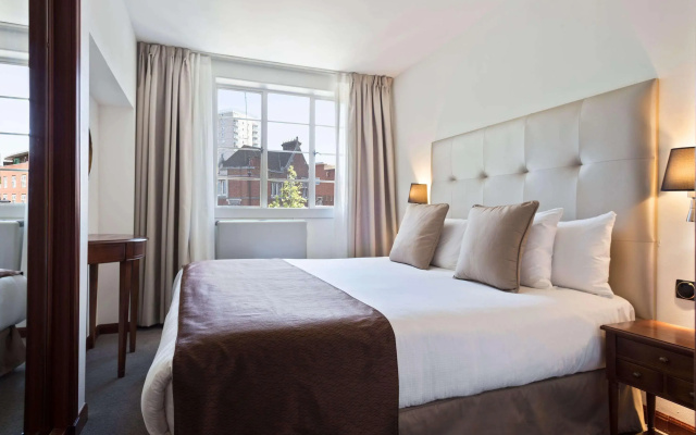 Melia White House Apartments