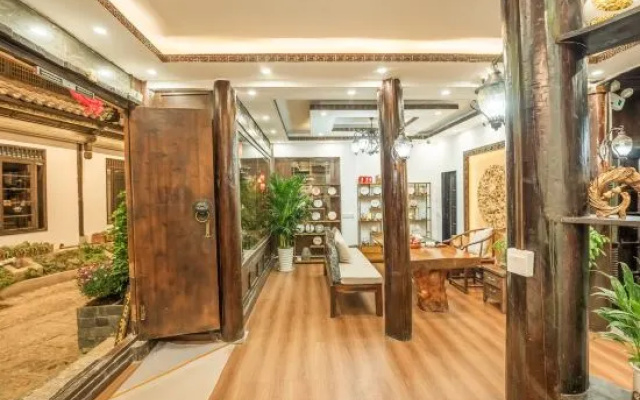 Lijiang Qinyaxuan Boutique Inn