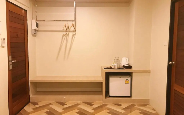 SJ Miracle Hotel