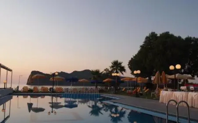 Coral Beach Hotel