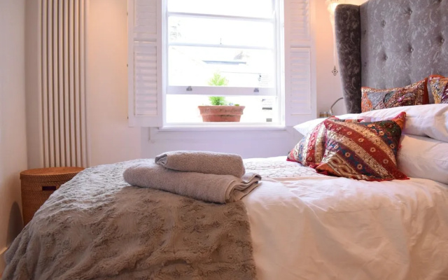 2 Bedroom Apartment In London With Roof Top