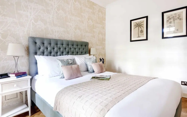 Chic Coleherne Road Garden House
