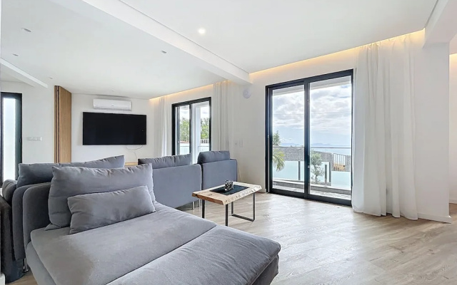 Breeze House 1 by Atlantic Holiday
