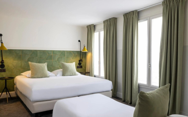 Titania Hotel