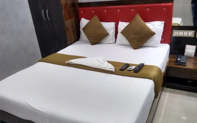 Hotel Plaza Mumbai
