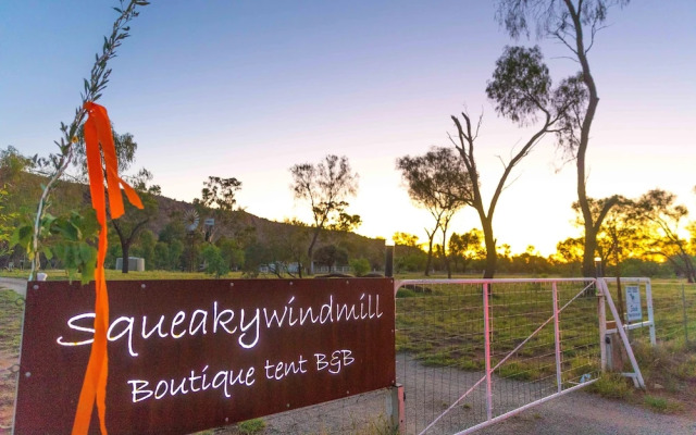 The Squeaky Windmill Boutique BnB