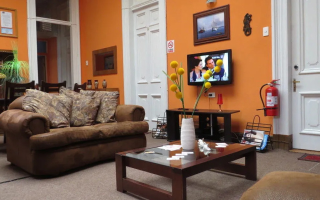 Hostal Kairos-Hostel
