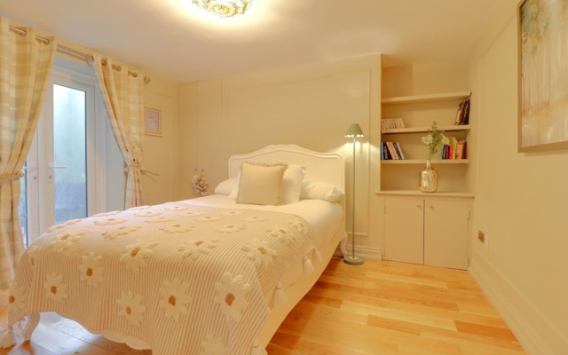 Central Brighton Apartment