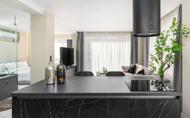 Ophelia Suites by halu!