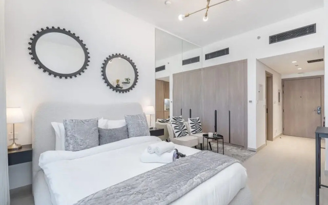 Charismatic Studio in Laya Heights Perfect for 2