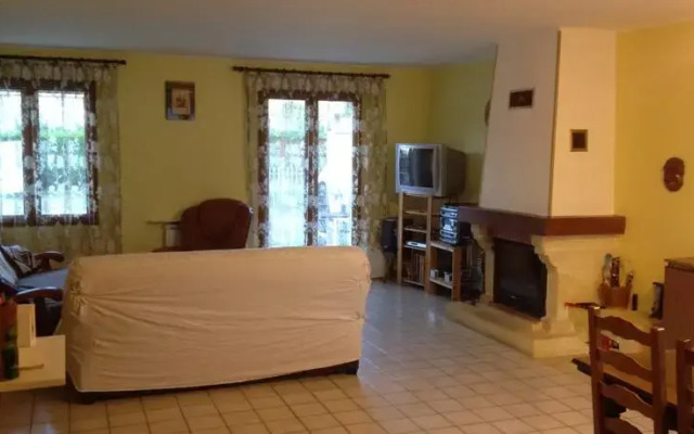 Maison Ares
