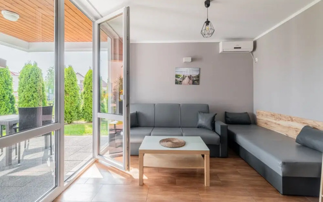Comfortable Holiday Homes Near the Sea, Pool