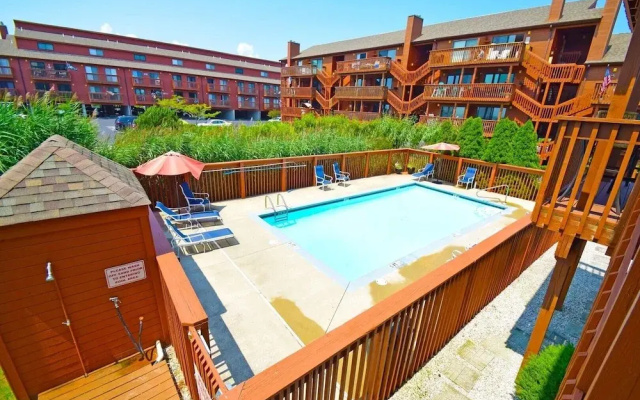 Sunset Landing 24 2 Bedroom Townhouse by RedAwning