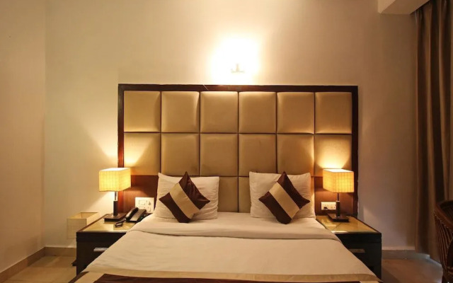 OYO 6438 Hotel Valley Plaza