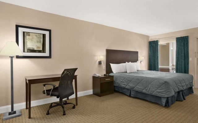 Ramada Limited & Suites - Clearwater