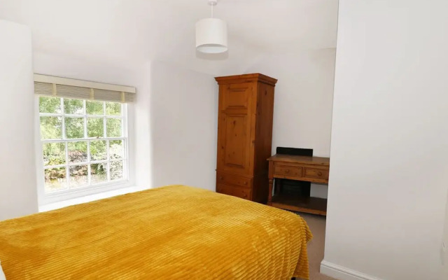 Gritstone Cottage