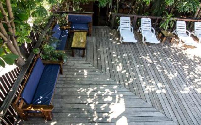 Отель Mango Inn Resort Гондурас, Остров Утила - отзывы, цены и фото номеров - забронировать отель Mango Inn Resort онлайн вид на фасад