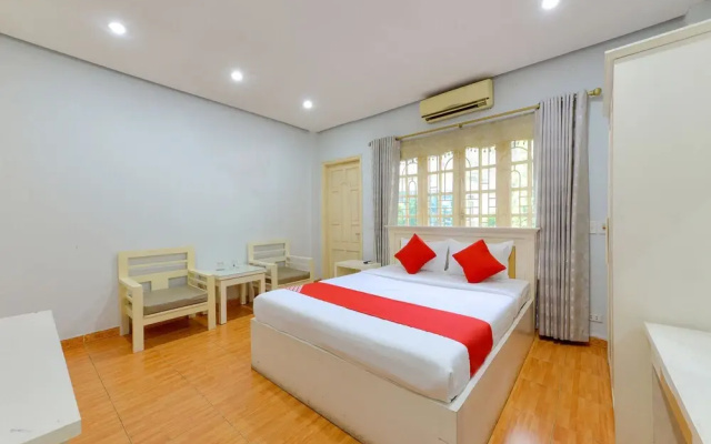 OYO 296 Amely Hotel