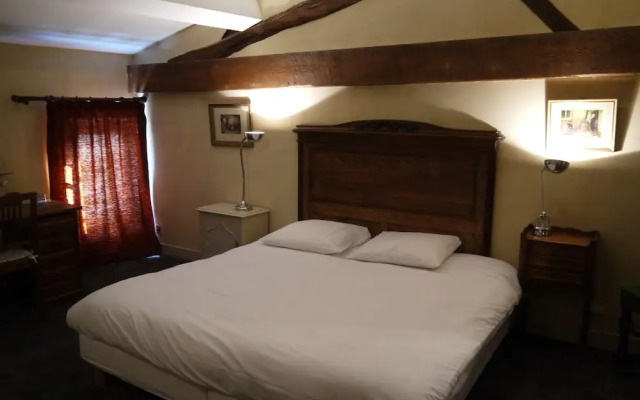 Aux Chambres des Bujours