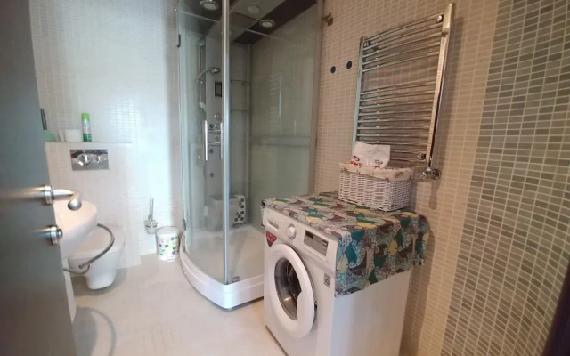 Apartment with Caspian Sea and F1 view