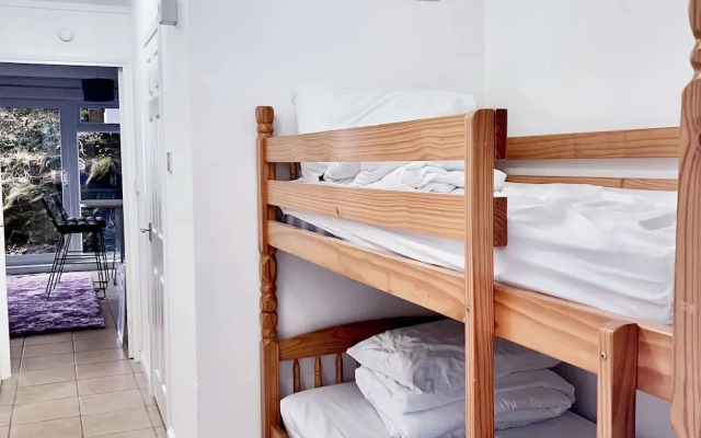 Beach Court Apartment