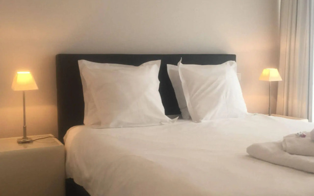 ' t Bed en tafel