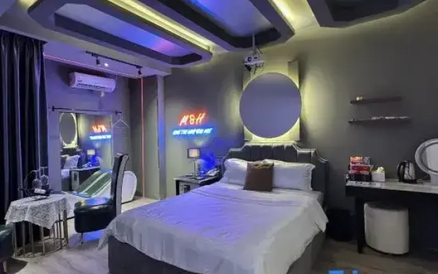 Moc Huong Cinema