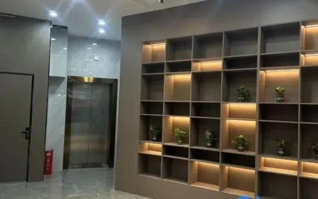 Xinlong Hotel, Dongfang